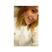 Ragazza entrata al Politecnico di Milano, impartisce lezioni di rinforzo nelle sopracitate materie. Diplomata al Liceo Scientifico A. Antonelli